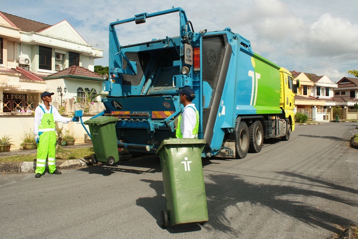 Kereta Sampah Di Kuching